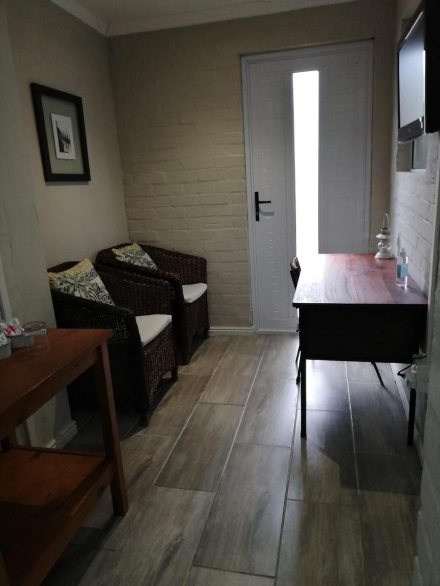 Hermanus 13 On 2Nd Guest Rooms 外观 照片