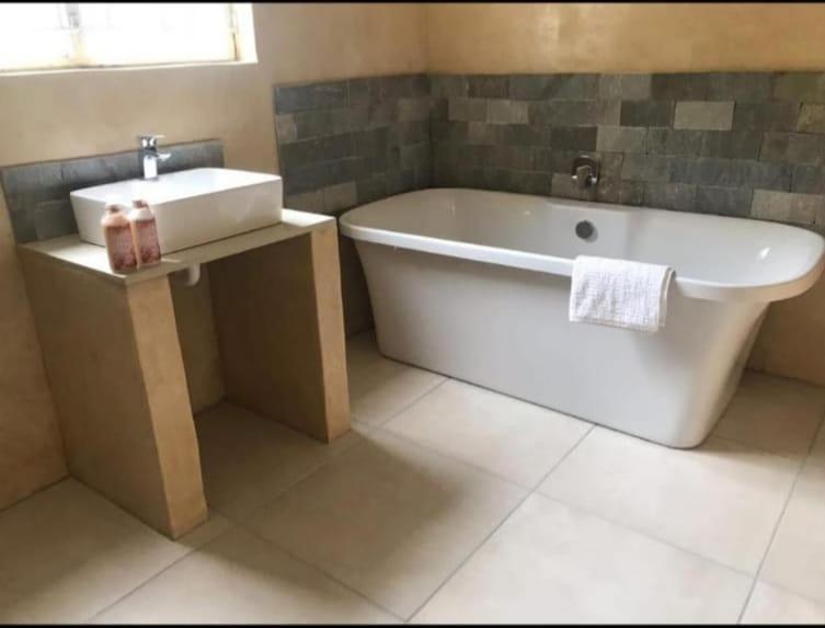 Hermanus 13 On 2Nd Guest Rooms 外观 照片
